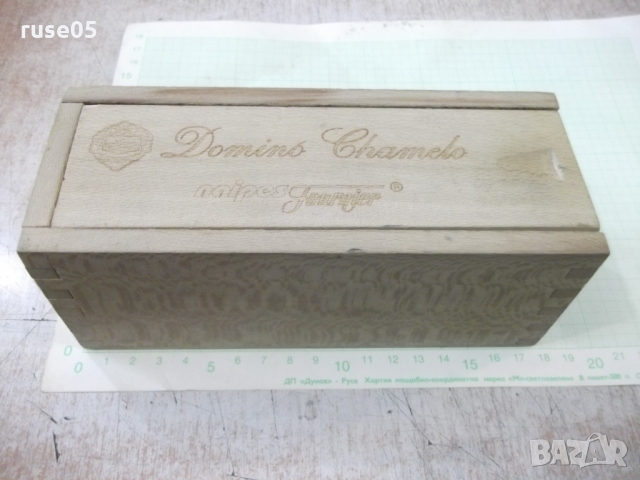 Домино "Domino Chamelo naipes Fournier" в дървена кутия, снимка 1 - Домино - 36038779
