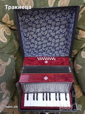 ДЕТСКИ АКОРДЕОН , снимка 2 - Антикварни и старинни предмети - 52397090