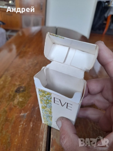 Кутия от цигари Eve, снимка 6 - Колекции - 52940612