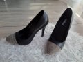 Обувки на висок ток, снимка 1 - Дамски елегантни обувки - 41338816