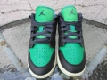 Детски маратонки Nike Air Jordan 1 Low ‘Lucky Green’, снимка 2