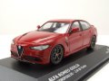 Alfa Romeo Giulia Quadrifoglio 2019 - мащаб 1:43 на Solido моделът е нов в PVC дисплей-кейс