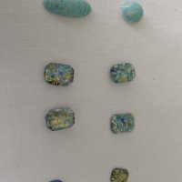 Кристали инкрустиране на бижута, снимка 1 - Антикварни и старинни предмети - 41964826