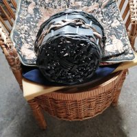 кошница плетена с два цвята , снимка 1 - Други - 42289578