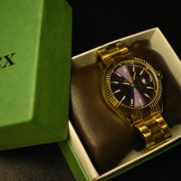 Rolex Oyster Perpetual Date Quartz - Златен със Светло Лилаво, снимка 1 - Мъжки - 42369039