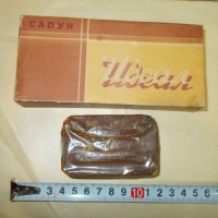 Стар интересен сапун ИДЕАЛ с кутия - Ранен социализъм, снимка 1 - Антикварни и старинни предмети - 36296277