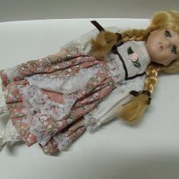 № 6762 стара порцеланова кукла - Nostalgia   - височина 30 см , снимка 2 - Други ценни предмети - 39352551