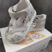 Ортопедични бебешки сандали за момиченце, снимка 1 - Детски сандали и чехли - 40869944