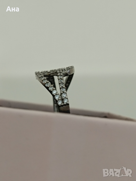 Красив сребърен пръстен обсипан с камъни ЖБ3, снимка 1