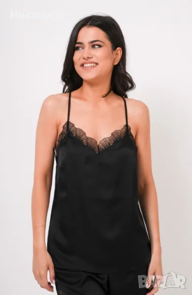 Дамска черна пижама Bonatti потник с панталонки и дантела, снимка 1