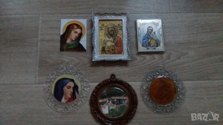 НЯКОЛКО МАЛКИ ИКОНИ, снимка 1