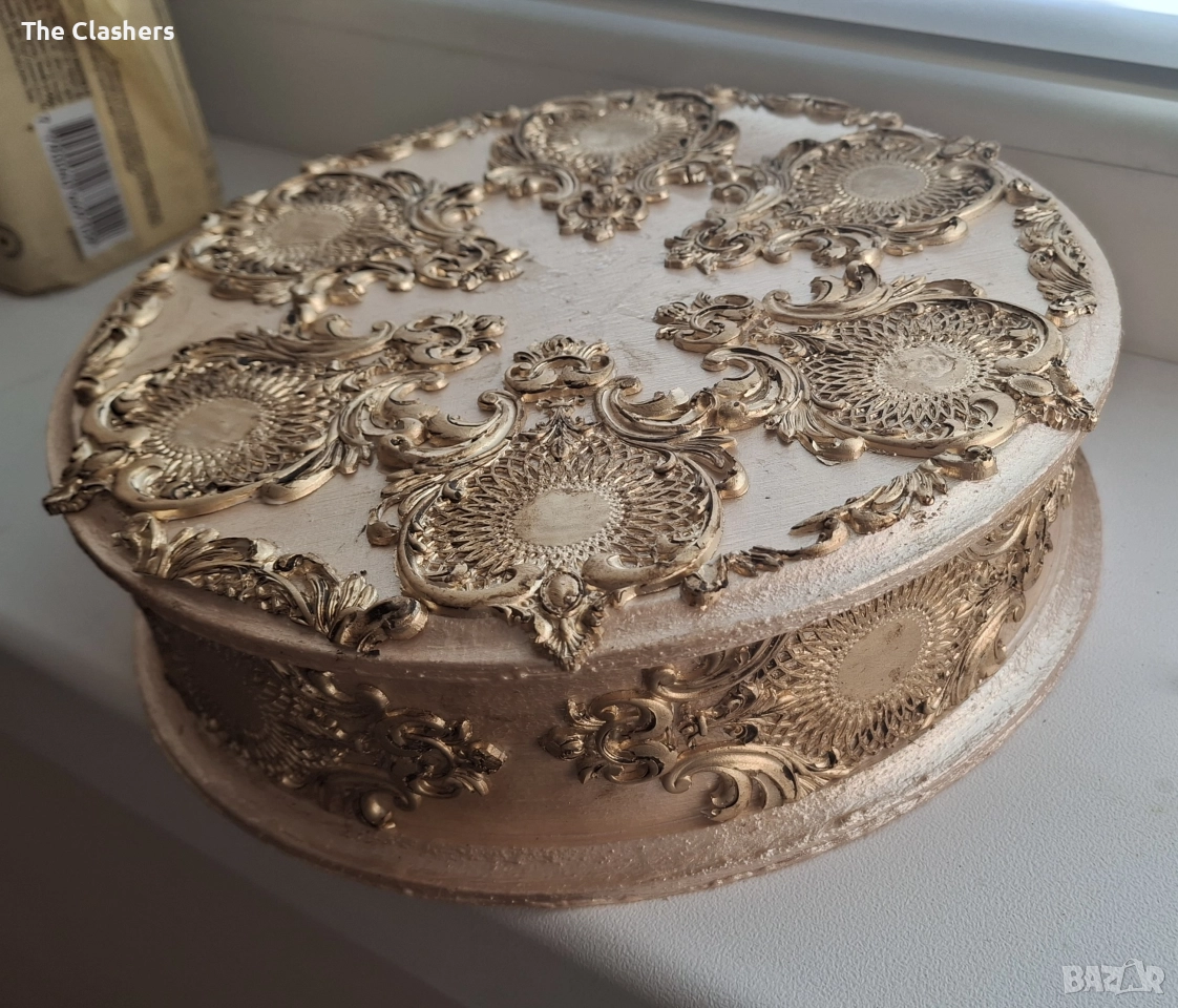 Кутия за бижута, снимка 1