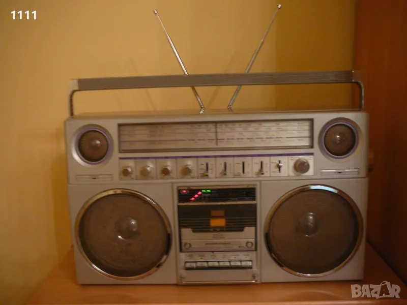 INTERNATIONAL 8838, снимка 1