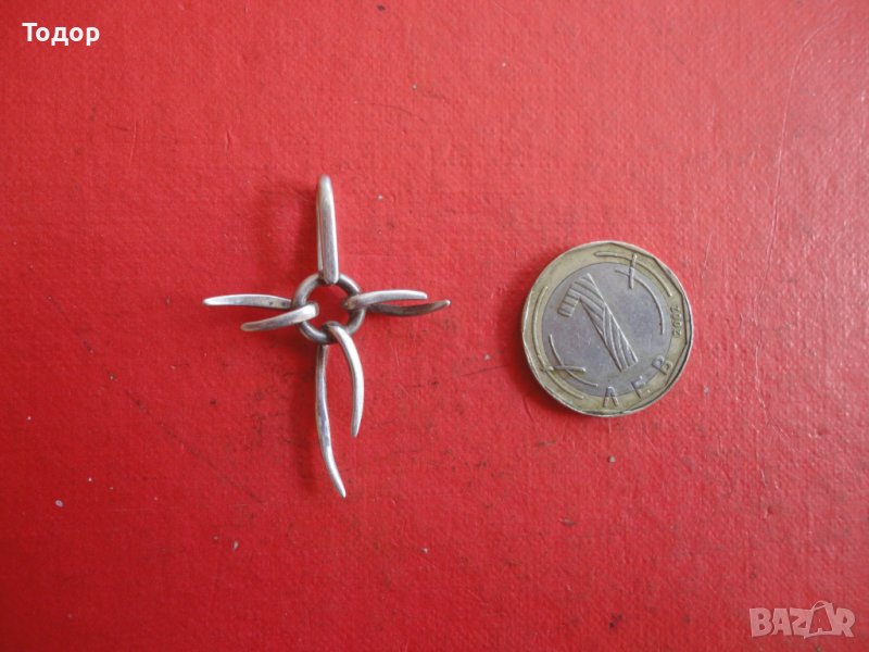 Страхотен сребърен кръст , снимка 1