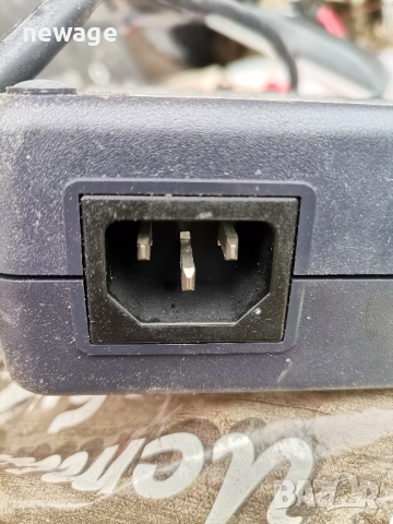 Импулсни захранвания DELL DA-2 12V/220W , снимка 2 - Захранвания и кутии - 52399706