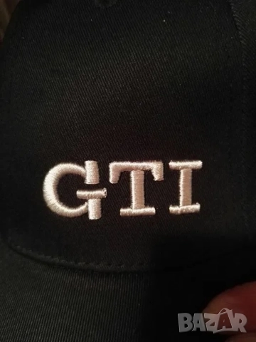 Шапка с козирка, GTI, бродиран надпис, ГТИ, НОВО, шапка GTI, снимка 4 - Шапки - 33242163