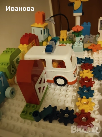 Детска маса за редене + голям лот Lego Duplo, снимка 2 - Конструктори - 53726737