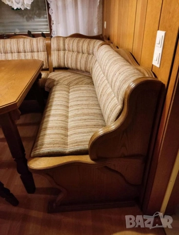 🌟 Масивен кухненски ъгъл Wössner с разтегателна маса и 2 стола – отлично състояние! 🌟, снимка 3 - Дивани и мека мебел - 53787578