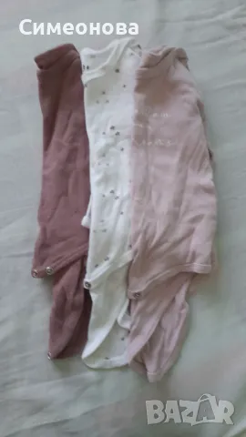 Комплект бебешки бодита размер 74 см.