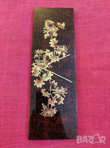 Пано, Виетнам със златна инкрустация. 