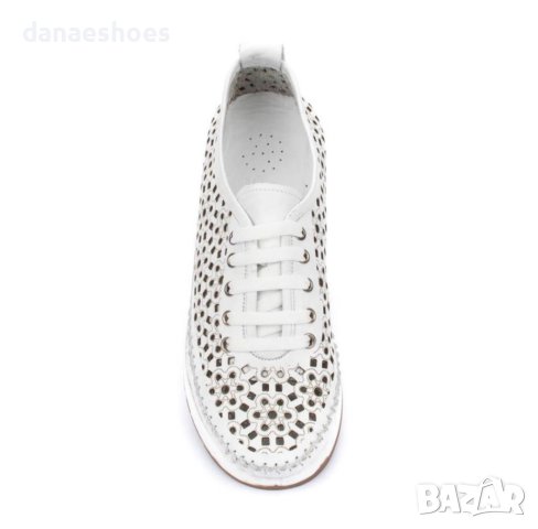 Дамски обувки от естествена кожа с перфорация в бяло , снимка 5 - Дамски ежедневни обувки - 41895262