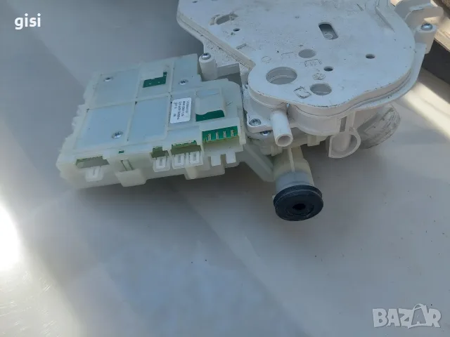 Части за пералня Miele W1, снимка 17 - Перални - 55959822