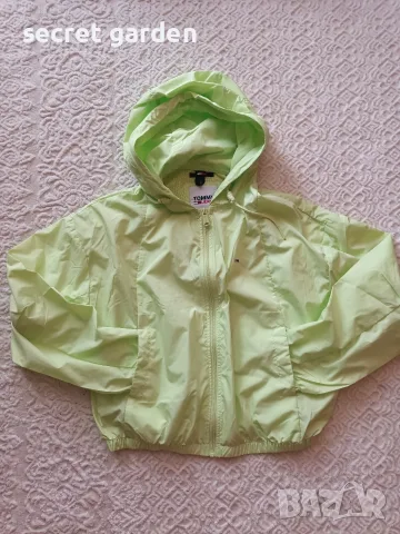 дамска ветровка Tommy jeans , снимка 2 - Якета - 55873574