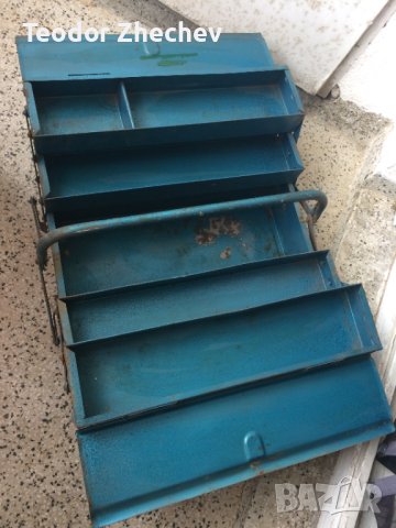 Meтално куфарче за инструменти