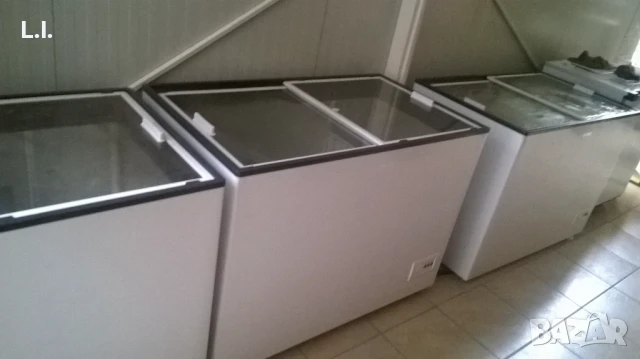 Търговски фризер Beko HSA3254 с витрина, снимка 2 - Фризери - 50720512