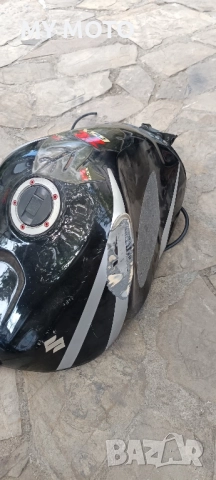 GSXR 1000 k4 резервоар , снимка 7 - Части - 51701354