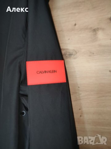 Calvin Klein яке ветровка, снимка 4 - Якета - 41359602