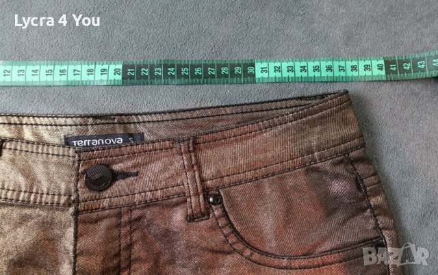 Terranova S/M къси златисти панталонки, снимка 7 - Къси панталони и бермуди - 41730439