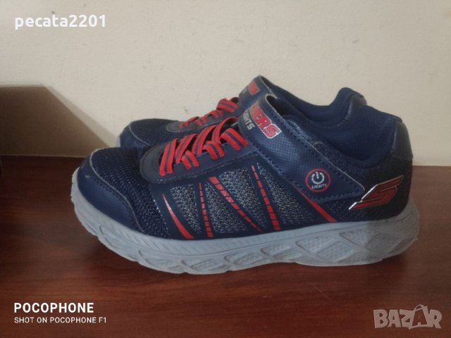 Продавам - светещи маратонки Скечърс номер 34, снимка 3 - Детски маратонки - 34841713