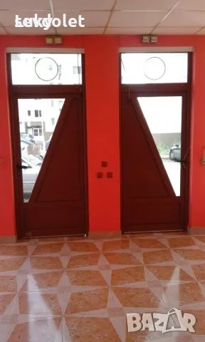 Къща на два етажа.Първият е търговска площ(магазин)-Функциониращ., снимка 8 - Магазини - 49187377