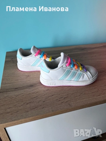 Детски Маратонки Адидас, снимка 2 - Детски маратонки - 53846677