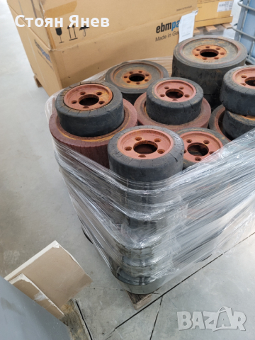 40 броя колела за електрокар , стакер ,Linde и др.