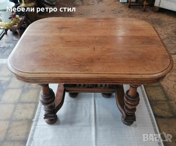 Масивна дървена маса в класически стил.  Красиво резбовани крака и елегантни орнаменти. , снимка 2 - Маси - 52076660