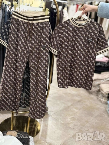 Дамски комплекти Guess - три цвята - 40€ , снимка 3 - Спортни екипи - 53431599