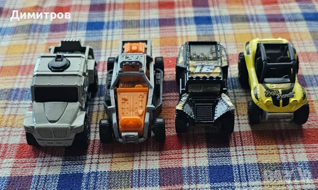 Лот от 7 офроуд колички Matchbox и Hot Wheels (Desert Series), снимка 2 - Коли, камиони, мотори, писти - 56059231