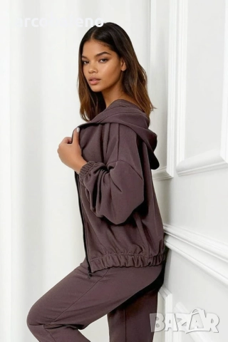 Дамски комплект анцуг Gloria, суитшърт и 7/8 панталон, 3цвята , снимка 3 - Комплекти - 51625457