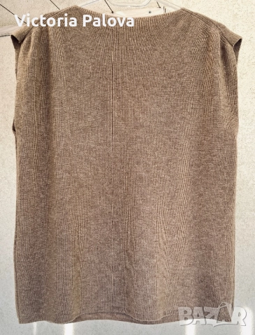 Луксозен плетен елек с V- деколте, снимка 5 - Елеци - 52795762