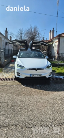 продавам tesla модел X 75kw 2020г 