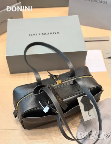Balenciaga Дамска чанта, кожа, снимка 6 - Чанти - 56018495