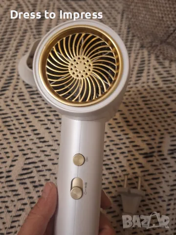 Сешоар със силна струя., снимка 2 - Сешоари - 50406264