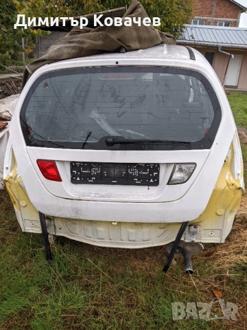 Продавам Сузуки Лиана за части , снимка 3 - Автомобили и джипове - 52302480