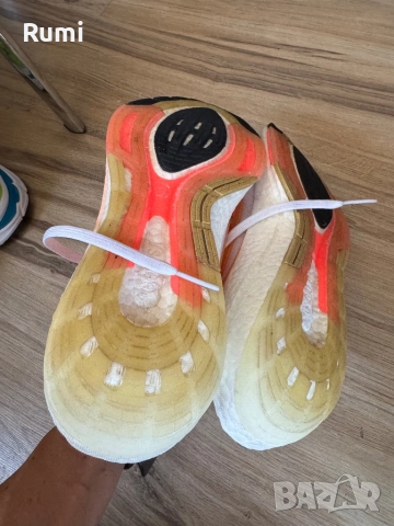 Оригинални маратонки Adidas UltraBoost 22! 40 н, снимка 8 - Маратонки - 39257132
