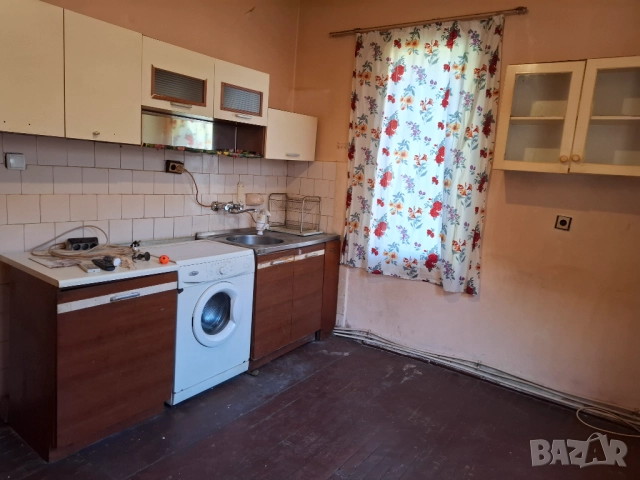 Тихо място, между бул.'Гоце Делчев', бул.'България', бул.'Тодор Каблешков' и ул.'Ген. Стефан Тошев', снимка 5 - Етаж от къща - 52532369