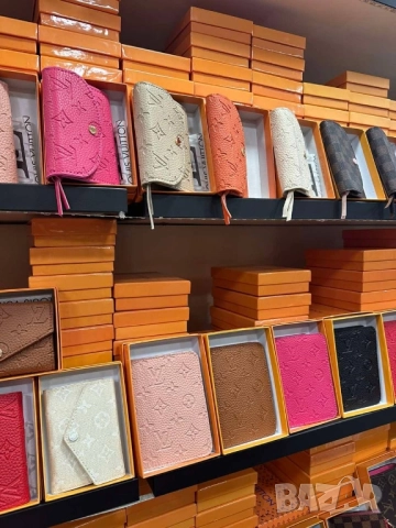 портмонета в кутия louis vuitton gucci guess , снимка 4 - Портфейли, портмонета - 51699811