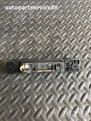 Външна дръжка за отваряне на багажника черна за KIA Rio (2004) OK552-62410, снимка 2 - Части - 53285109