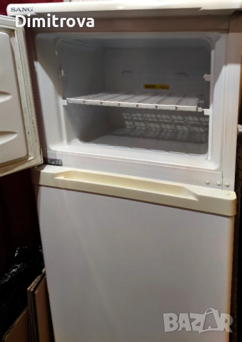 Хладилник с горен фризер SANG, 240 литра, 155 см височина, снимка 4 - Хладилници - 52496945